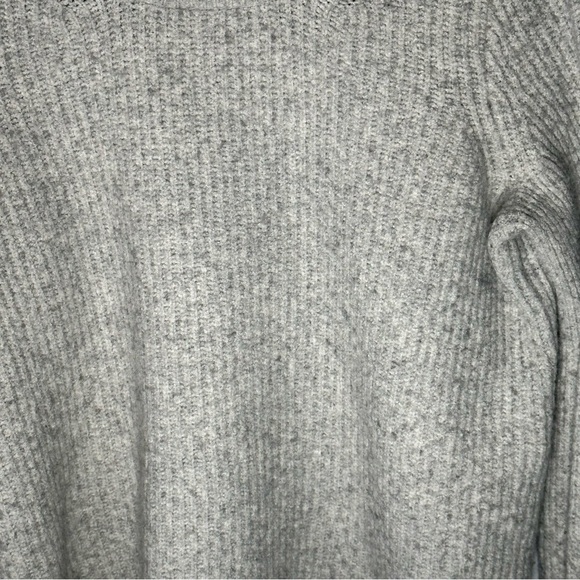 Madewell Bell Sleeve Pullover Sweater Size Small - Picture 13 of 14